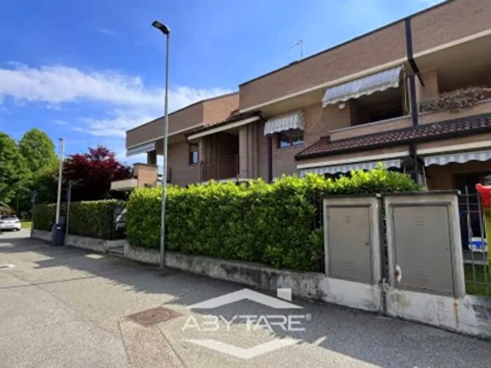 Appartamento con 5 locali in vendita in Via Cossu, Carignano