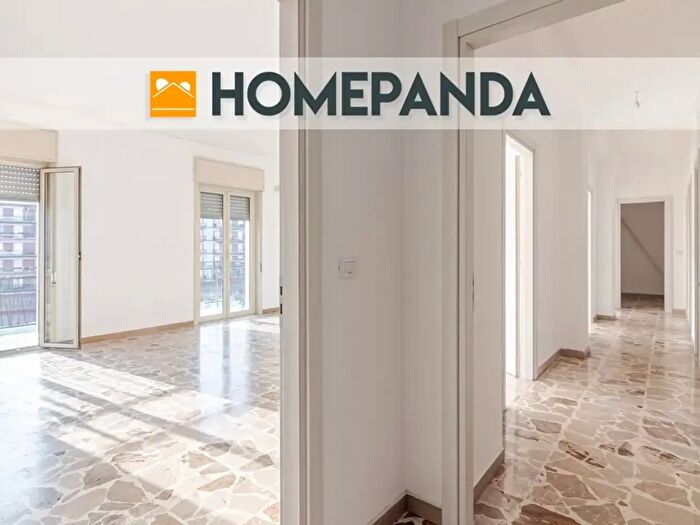 Appartamento con 5 locali in vendita in Via Paternò, Siracusa