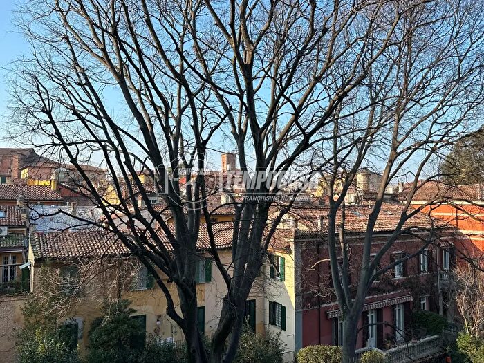 Appartamento trilocale in affitto in Via Rialto, Bologna