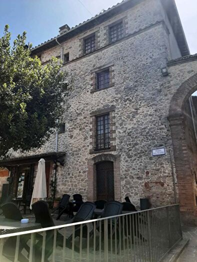 Casa con 7 locali in vendita in Via Galliano, Avigliano Umbro