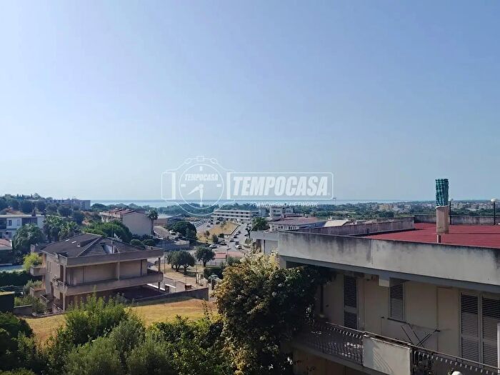 Appartamento quadrilocale in vendita in Via Bernardino Telesio, Satriano