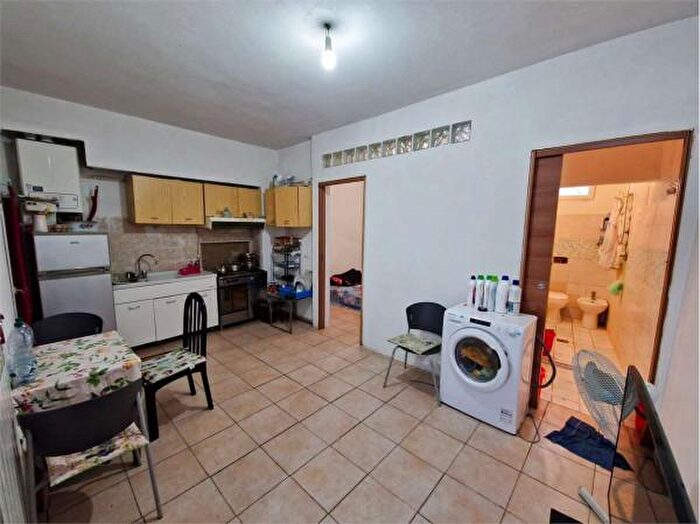 Appartamento trilocale in vendita in Via Stella, Azzio