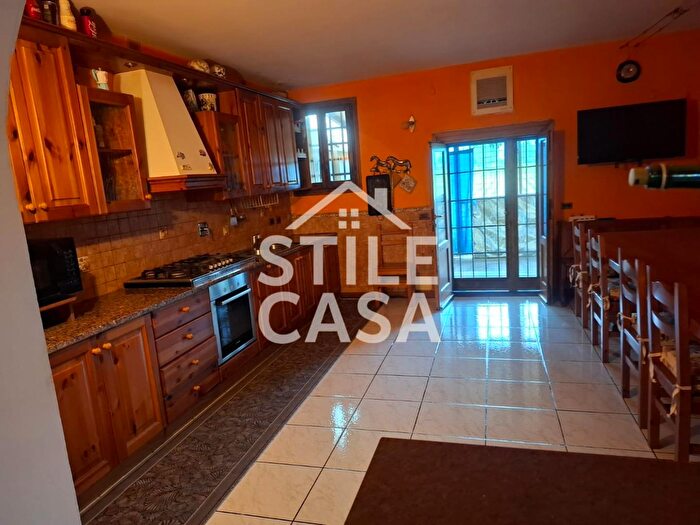 Casa con 5 locali in vendita in Ponte Buggianese Pt, Ponte Buggianese