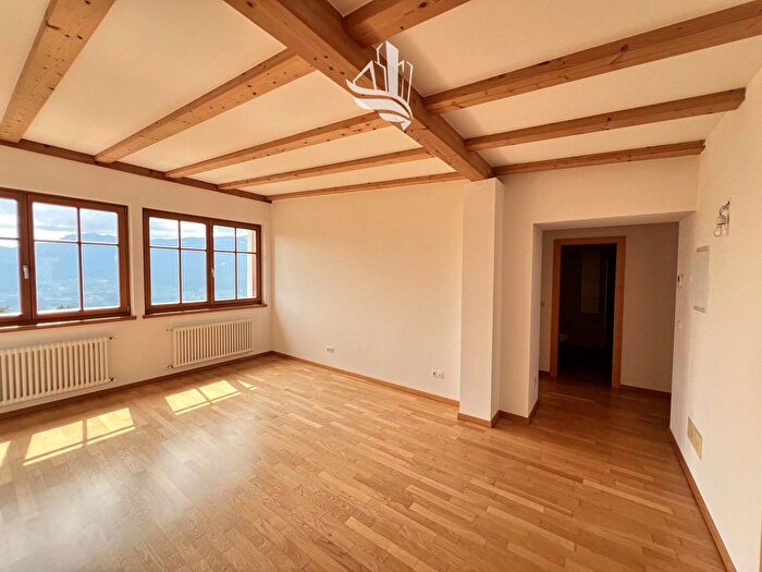 Casa quadrilocale in vendita in Glaning, San Genesio Atesino