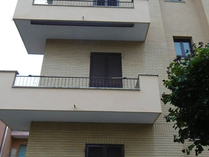 Appartamento trilocale in vendita in Via dei Fagnani, Roma