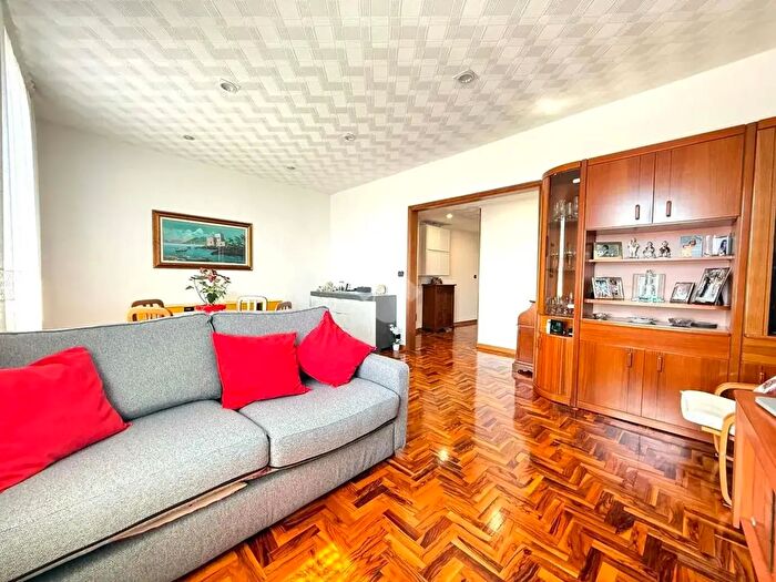 Appartamento con 5 locali in vendita in Via Pontetti, Genova