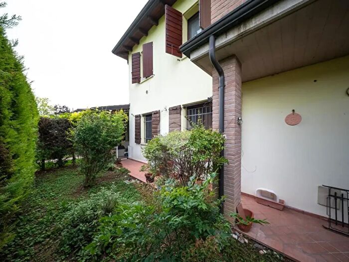 Appartamento trilocale in vendita in Via G Grioli, Borgo Virgilio