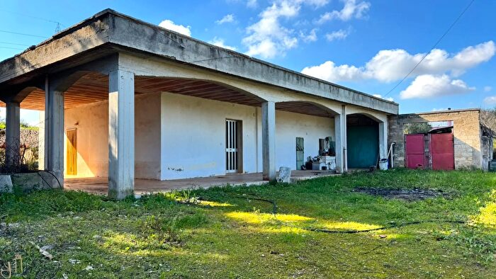 Casa quadrilocale in vendita in Polignano A Mare