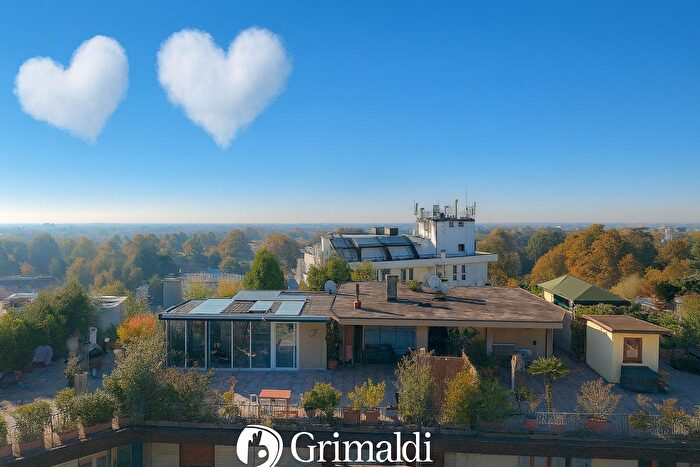 Appartamento trilocale in vendita in Viale Elvezia, Monza