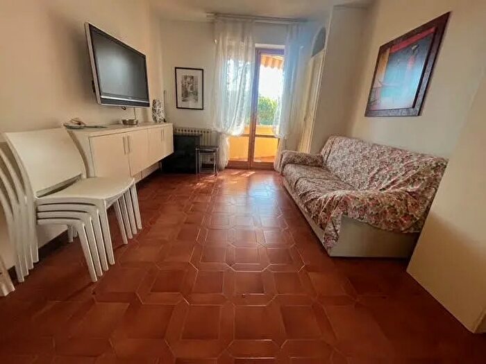 Appartamento trilocale in vendita in Via Sette Lecci, Camaiore