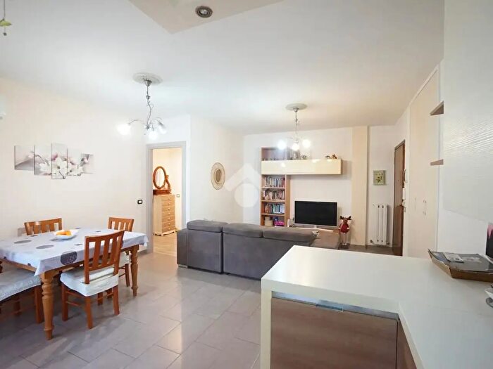 Appartamento trilocale in vendita in Via Toscana, Formigine