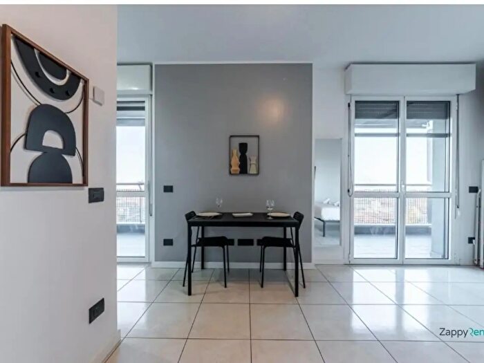 Appartamento monolocale in affitto in Via Enrico Cosenz, Milano