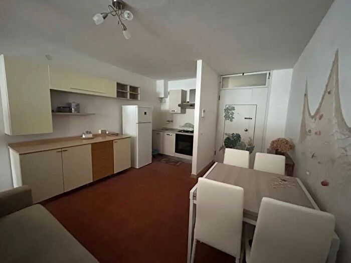Appartamento monolocale in vendita in Carrara