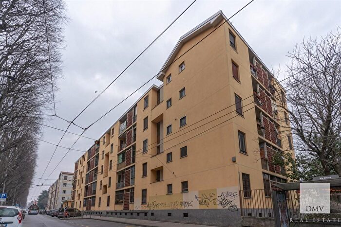 Appartamento trilocale in vendita in Viale Omero, Milano