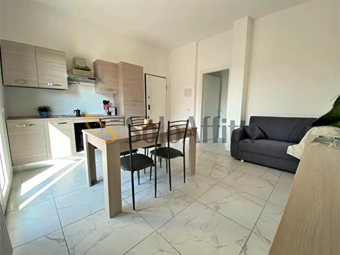 Appartamento quadrilocale in affitto in Via Pelacano, Forli