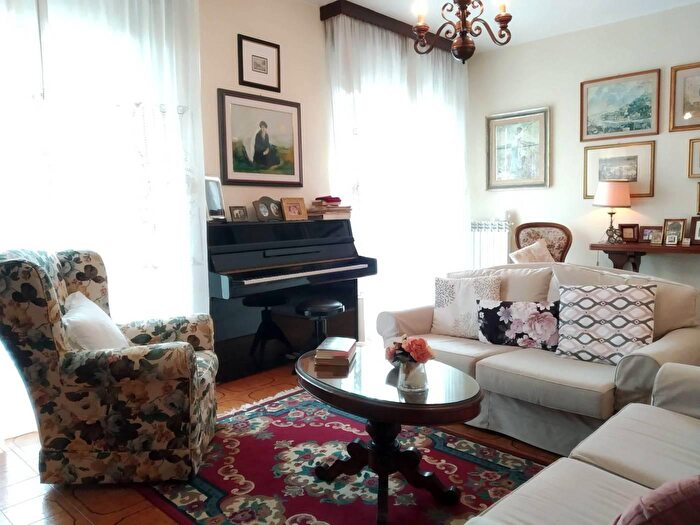 Appartamento quadrilocale in vendita in Via Eugenio Curiel Cavenago di Brianza, Cavenago Di Brianza