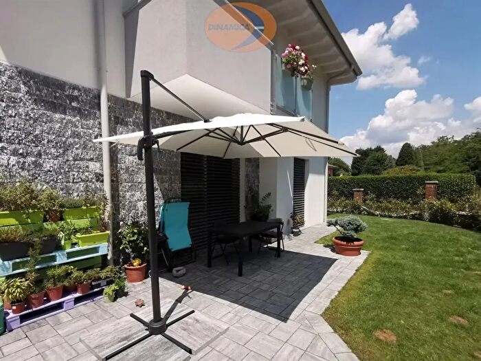 Casa con 7 locali in vendita in Via Selvaregina, Cantu'