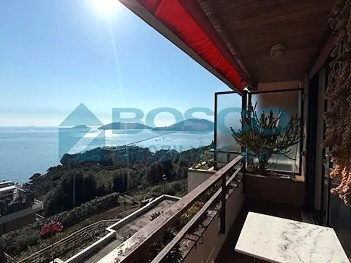 Appartamento trilocale in affitto in Lerici