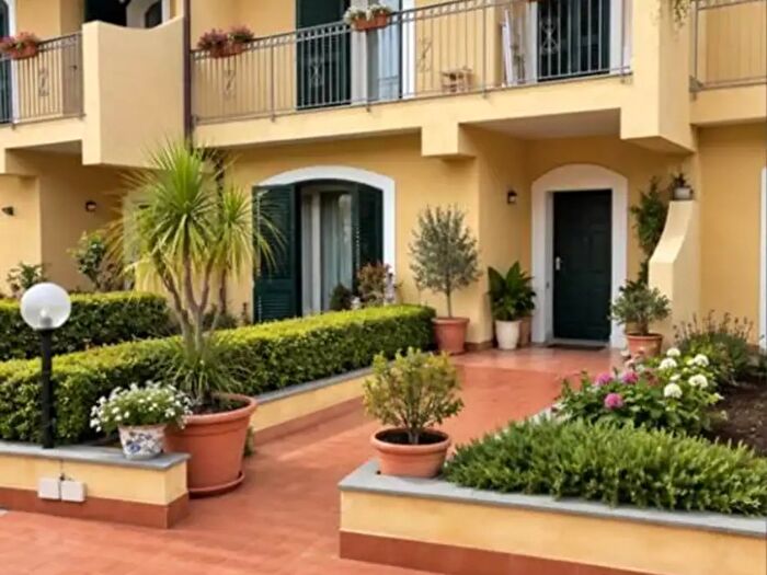 Casa con 6 locali in vendita in Via Jose Maria Escriva, Tremestieri Etneo