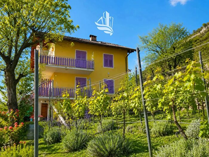 Casa con 5 locali in vendita in Termeno sulla Strada del Vino, Termeno Sulla Strada Del Vino