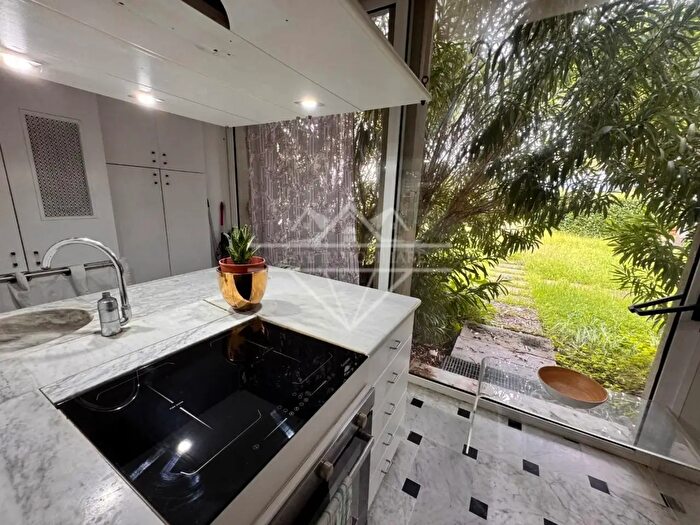 Casa quadrilocale in vendita in Ameglia