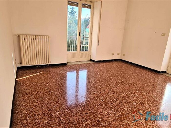 Appartamento quadrilocale in affitto in via palazzo, Centro, Formia