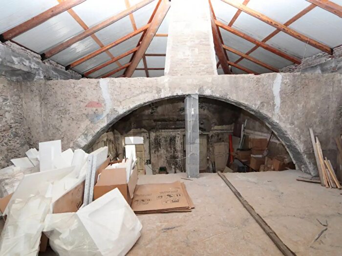 Casa con 6 locali in vendita in Via Carlo Alberto, Giarre
