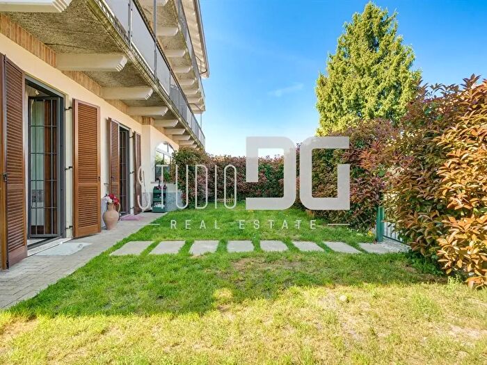 Appartamento bilocale in vendita in Via Roma, BovisioMasciago