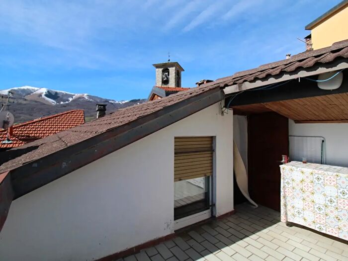 Appartamento con 6 locali in vendita in Via Fratelli, Centro Valle Intelvi