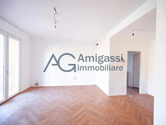 Appartamento quadrilocale in vendita in Via Teodoro Frizzoni, Bergamo