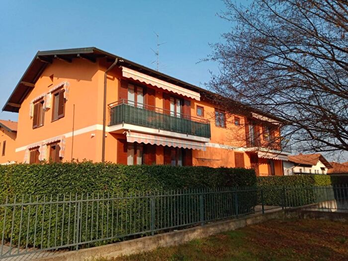 Appartamento monolocale in affitto in Via Zara, Centro, Samarate