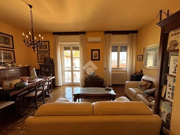 Appartamento trilocale in vendita in Via Giacomo Leopardi, Osio Sotto