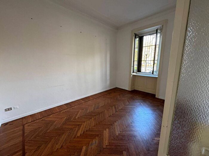 Appartamento bilocale in affitto in Piazza Giuseppe Grandi, Plebisciti Susa, Milano