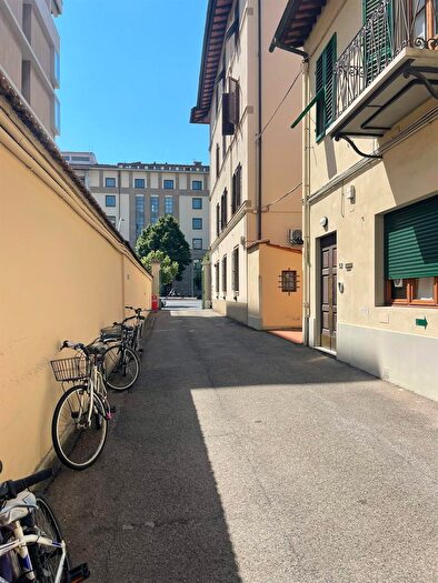 Appartamento con 5 locali in vendita in Firenze