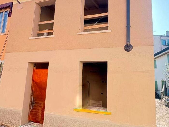 Appartamento bilocale in affitto in VIA FERDINANDO NEGRI, Angeli, Mantova