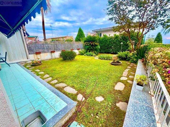 Appartamento con 7 locali in vendita in Via Roccasterone, Sanremo