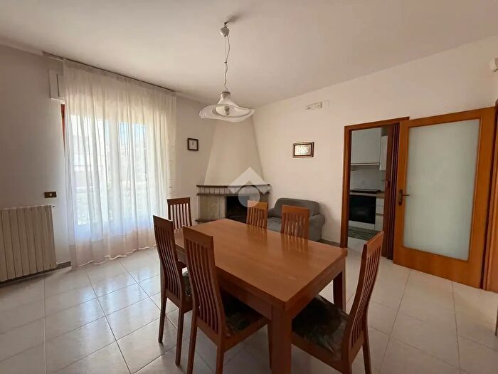 Casa quadrilocale in vendita in Santeramo In Colle