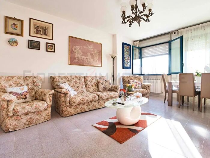 Appartamento quadrilocale in vendita in Campiglia Marittima