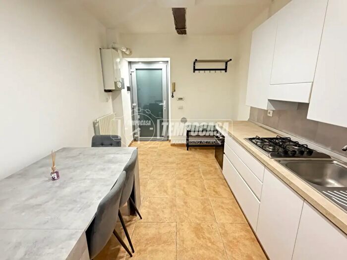 Appartamento bilocale in affitto in Via Statale, Merate