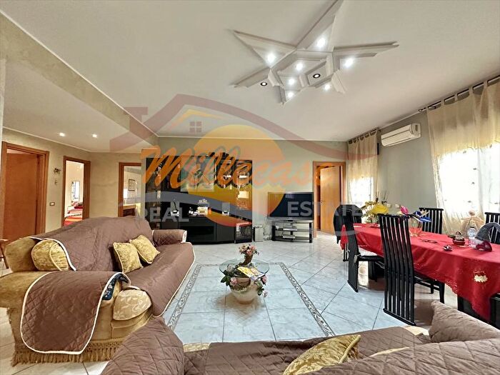 Casa con 5 locali in vendita in Via Mallia, Siracusa