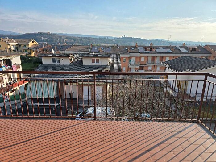 Appartamento quadrilocale in affitto in Via Belvedere, Poiano, Verona