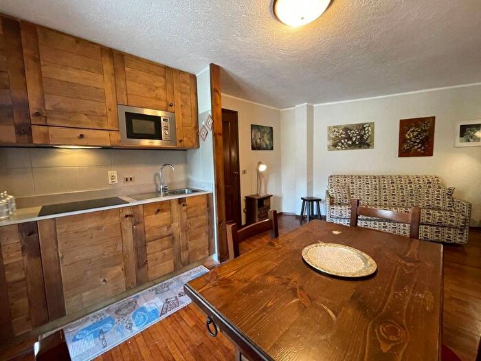 Appartamento monolocale in affitto in Strada del Villair, Centro, Courmayeur