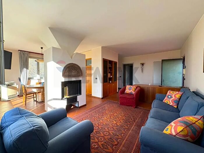 Appartamento trilocale in vendita in Golf Villa Carolina, Capriata DOrba