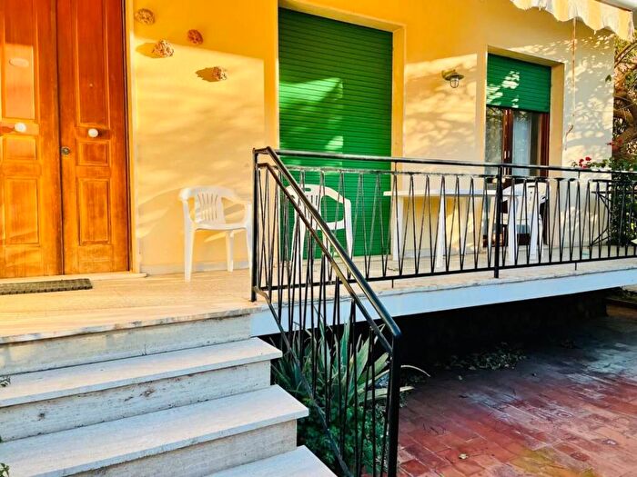 Appartamento con 5 locali in affitto in Castiglione Paese, Castiglione della Pescaia