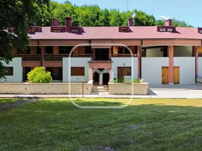 Appartamento quadrilocale in vendita in Viale di Castelamato, Cervara Di Roma