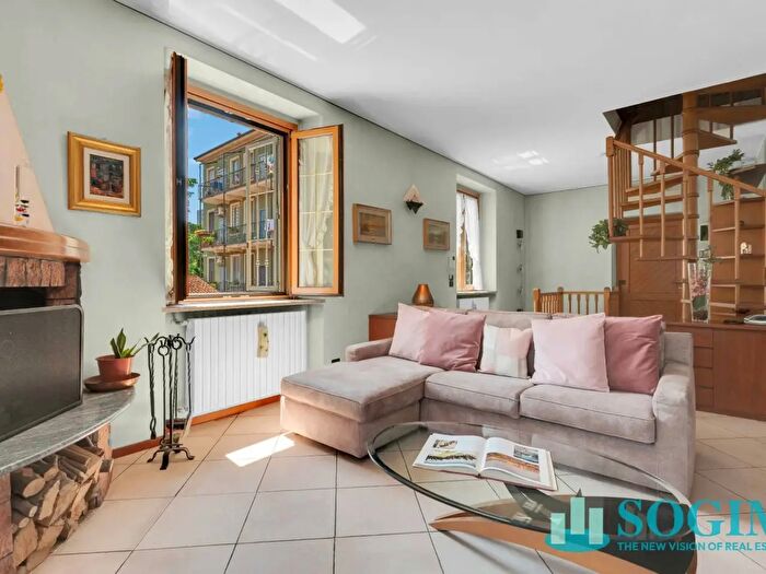 Casa quadrilocale in vendita in Via Veneto, Sesto San Giovanni
