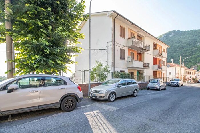 Appartamento quadrilocale in vendita in Via G Mazzini, Cantalice