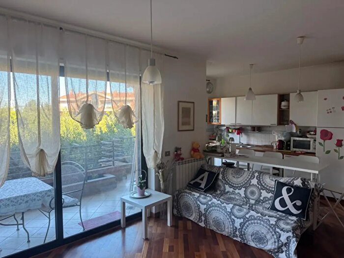 Appartamento bilocale in vendita in Largo dellOlgiata, Roma