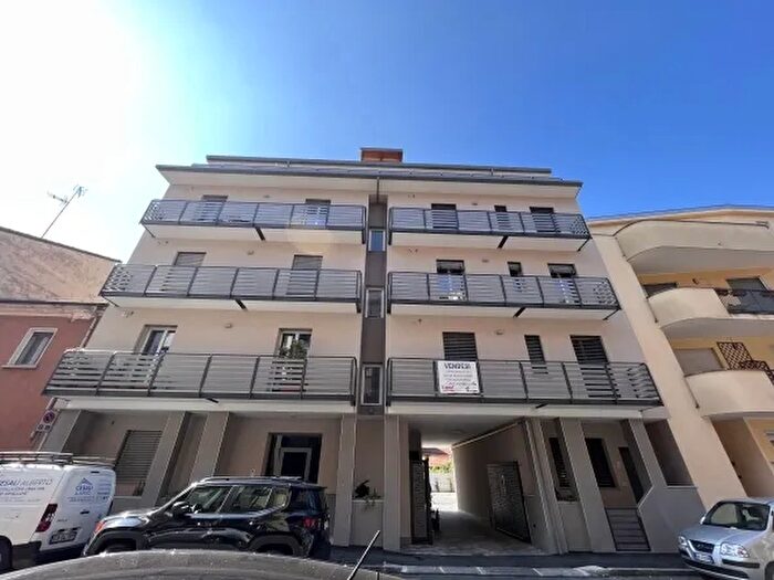 Appartamento con 5 locali in vendita in Novara Piemonte Italia, Novara