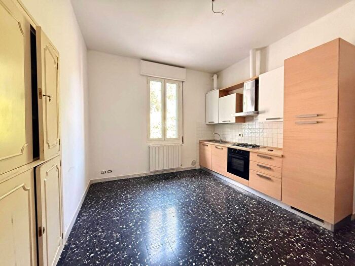 Appartamento trilocale in affitto in Via Felice Musso, Castelvecchio, Imperia